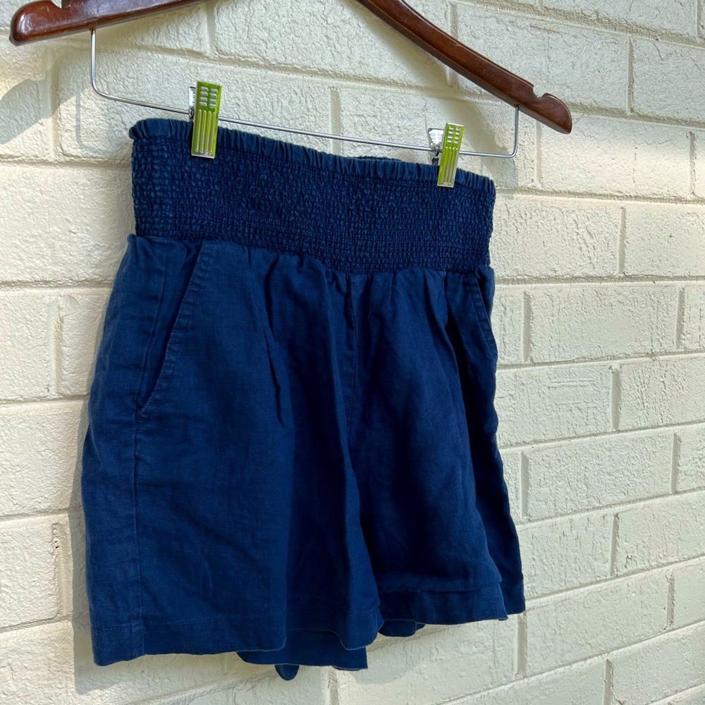 Linen Navy Shorts with Stretch Waist
